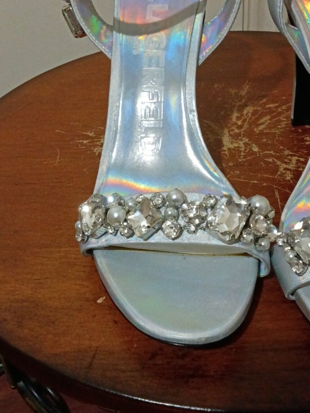 KARL LAGERFELD PARIS Claude Womens Silver Open Block Heel Heeled Sandal Sz 10M - Picture 8 of 12